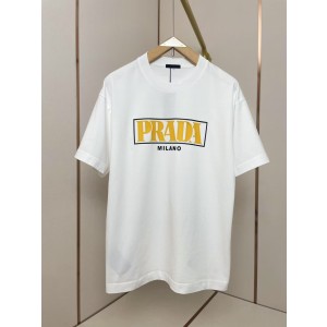 PRADA 프라다 반팔 티셔츠 의류