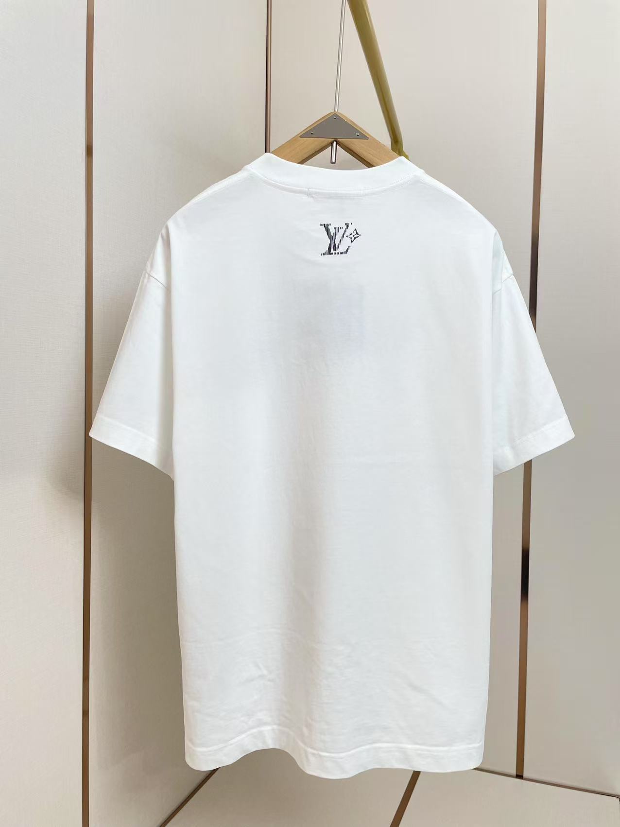 LV 루이비통 반팔 티셔츠 의류