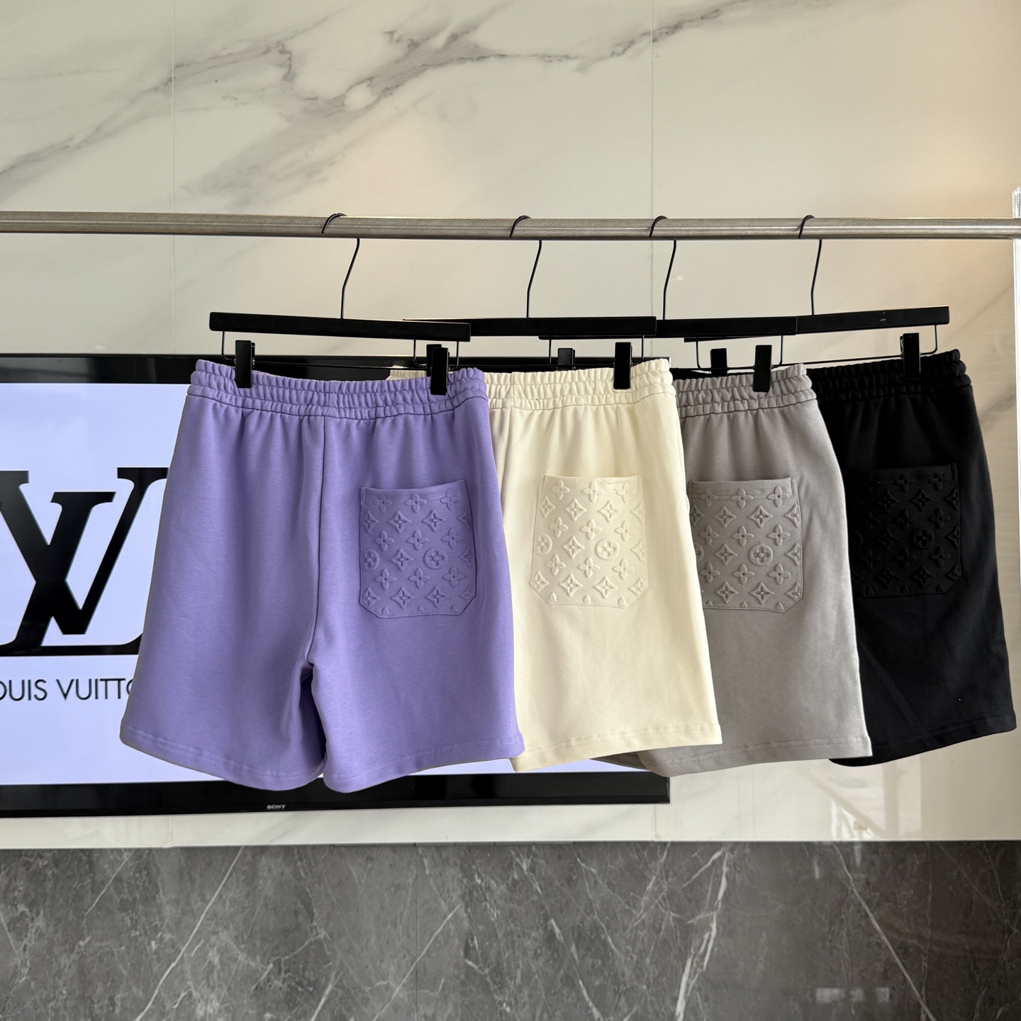 LV 루이비통 하프팬츠 반바지 의류