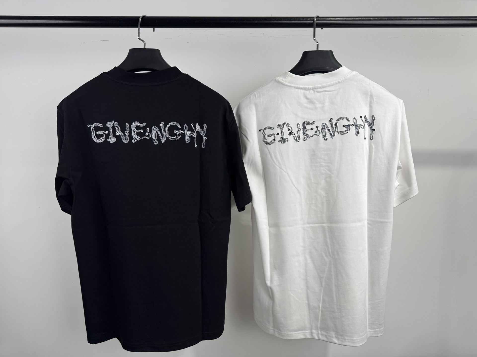 GIVENCHY 지방시 반팔 티셔츠 의류