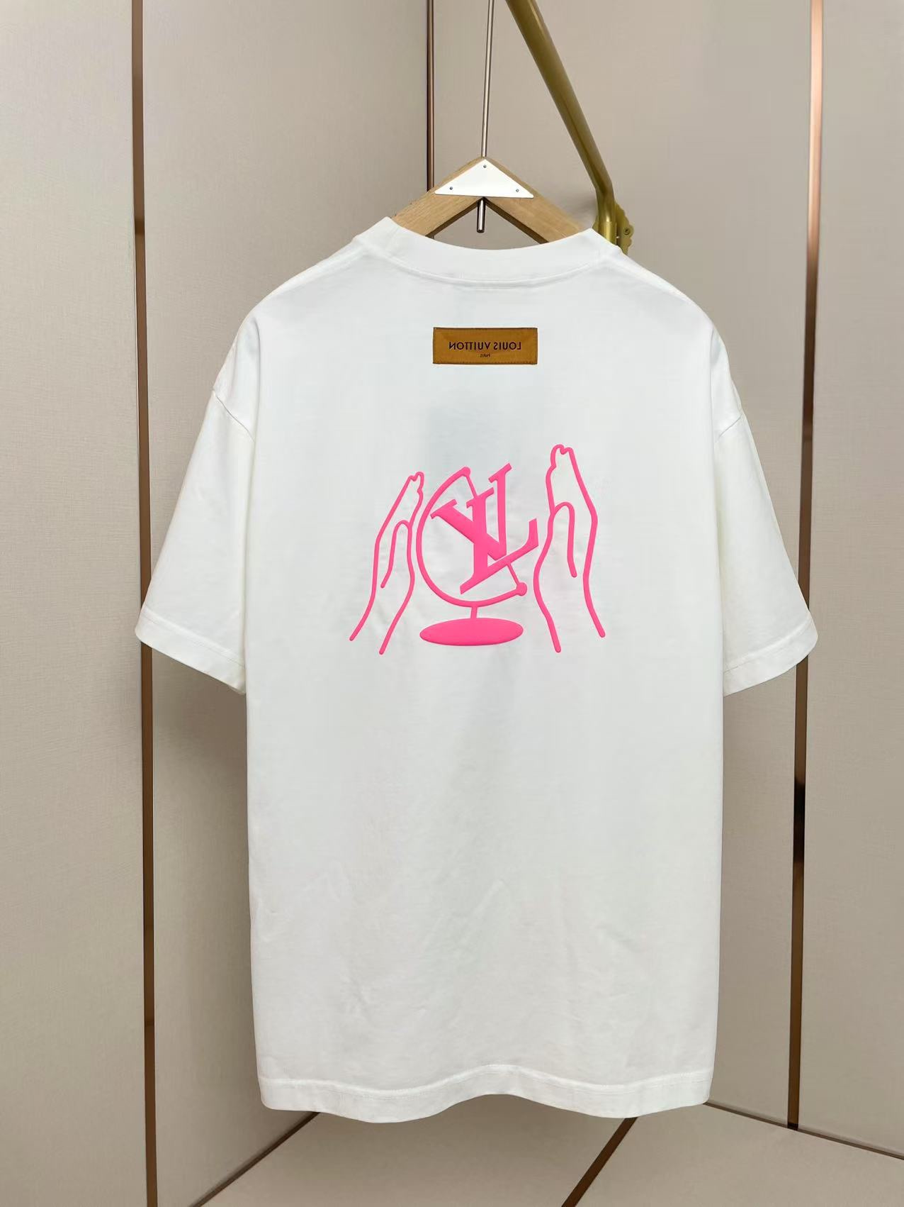 LV 루이비통 반팔 티셔츠 의류