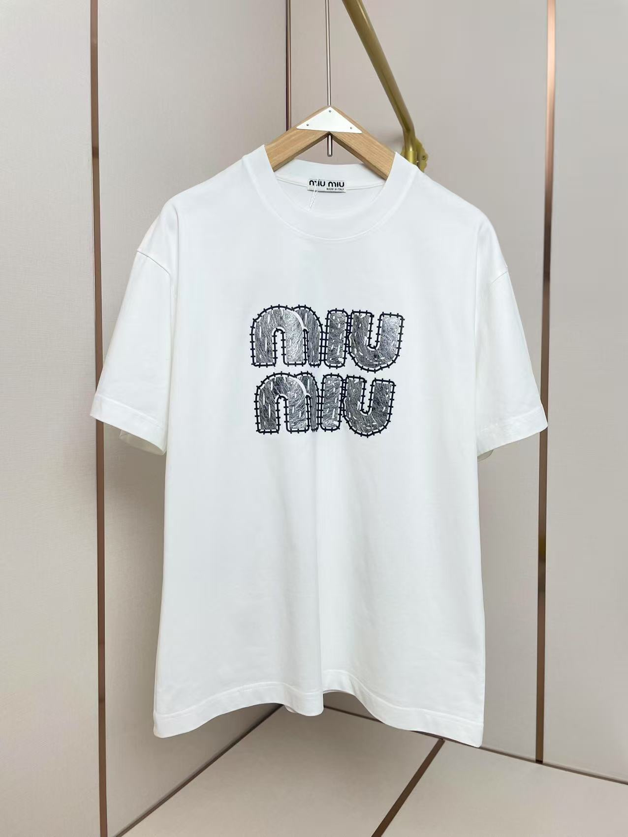 miumiu 미우미우 반팔 티셔츠 의류