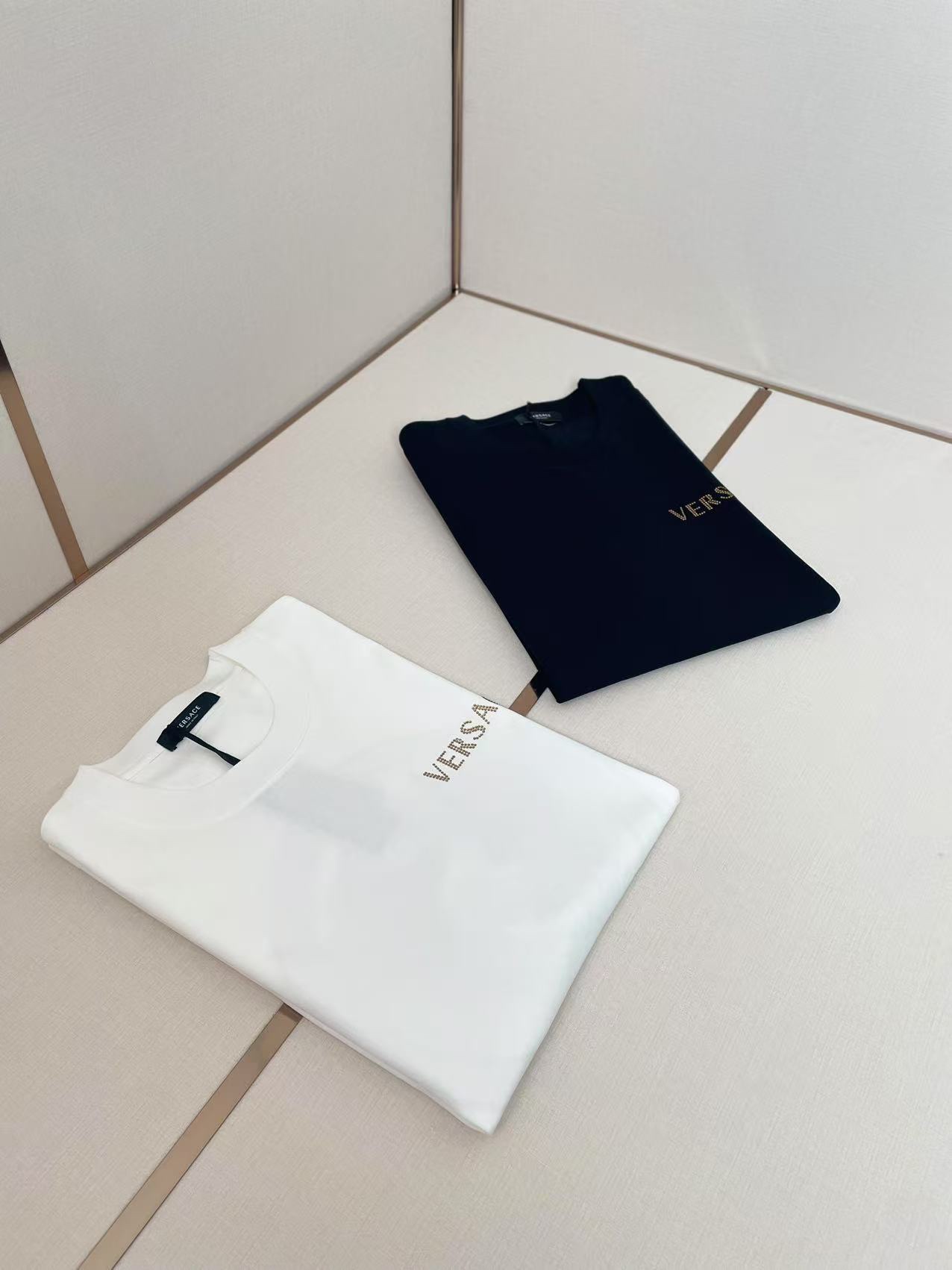 Versace 베르사체 반팔 티셔츠 의류