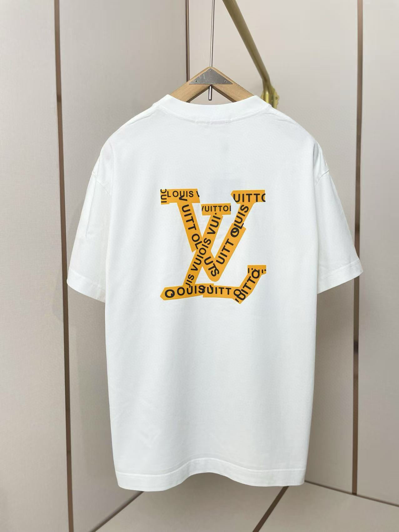 LV 루이비통 반팔 티셔츠 의류