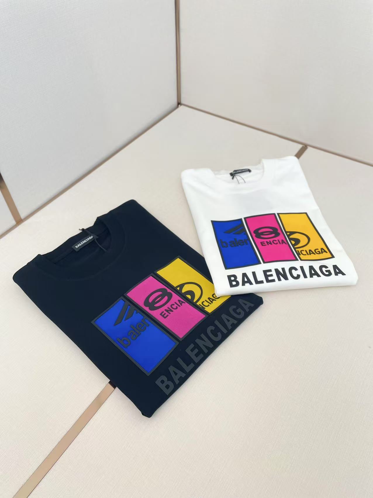 Balenciaga 발렌시아가 반팔 티셔츠 의류