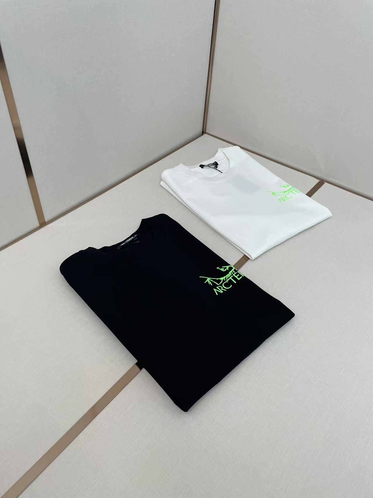 ARC'TERYX 아크테릭스 반팔 티셔츠 의류