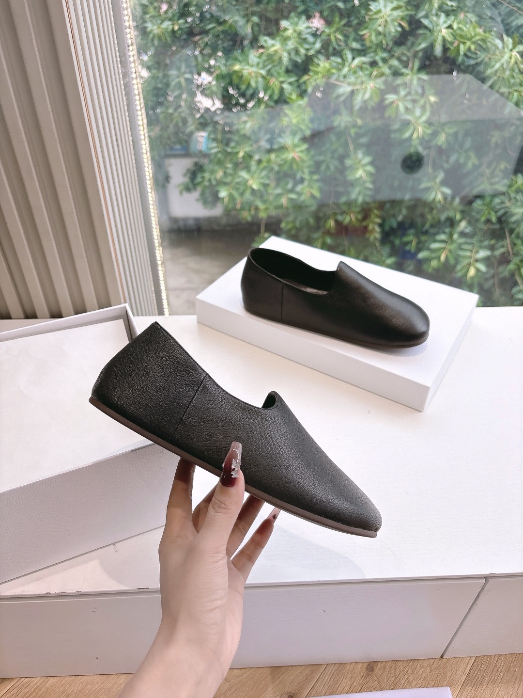 The Row 더 로우 소가죽 플레인 로퍼 신발