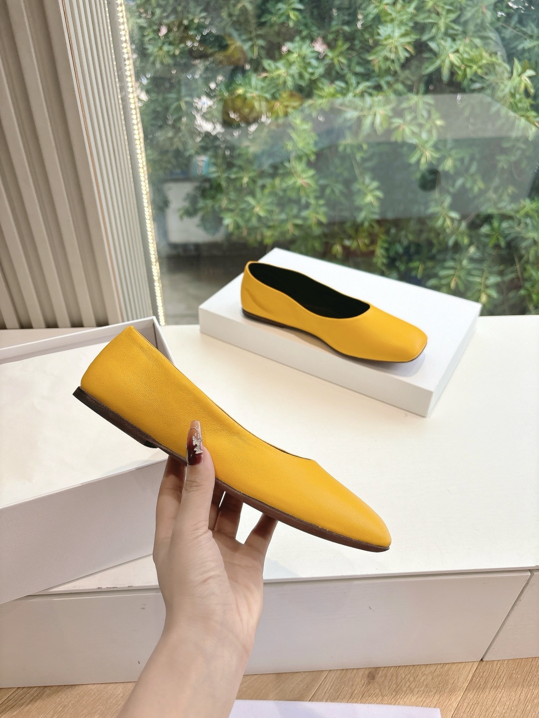 The Row 더 로우 소가죽 플랫 로퍼 신발