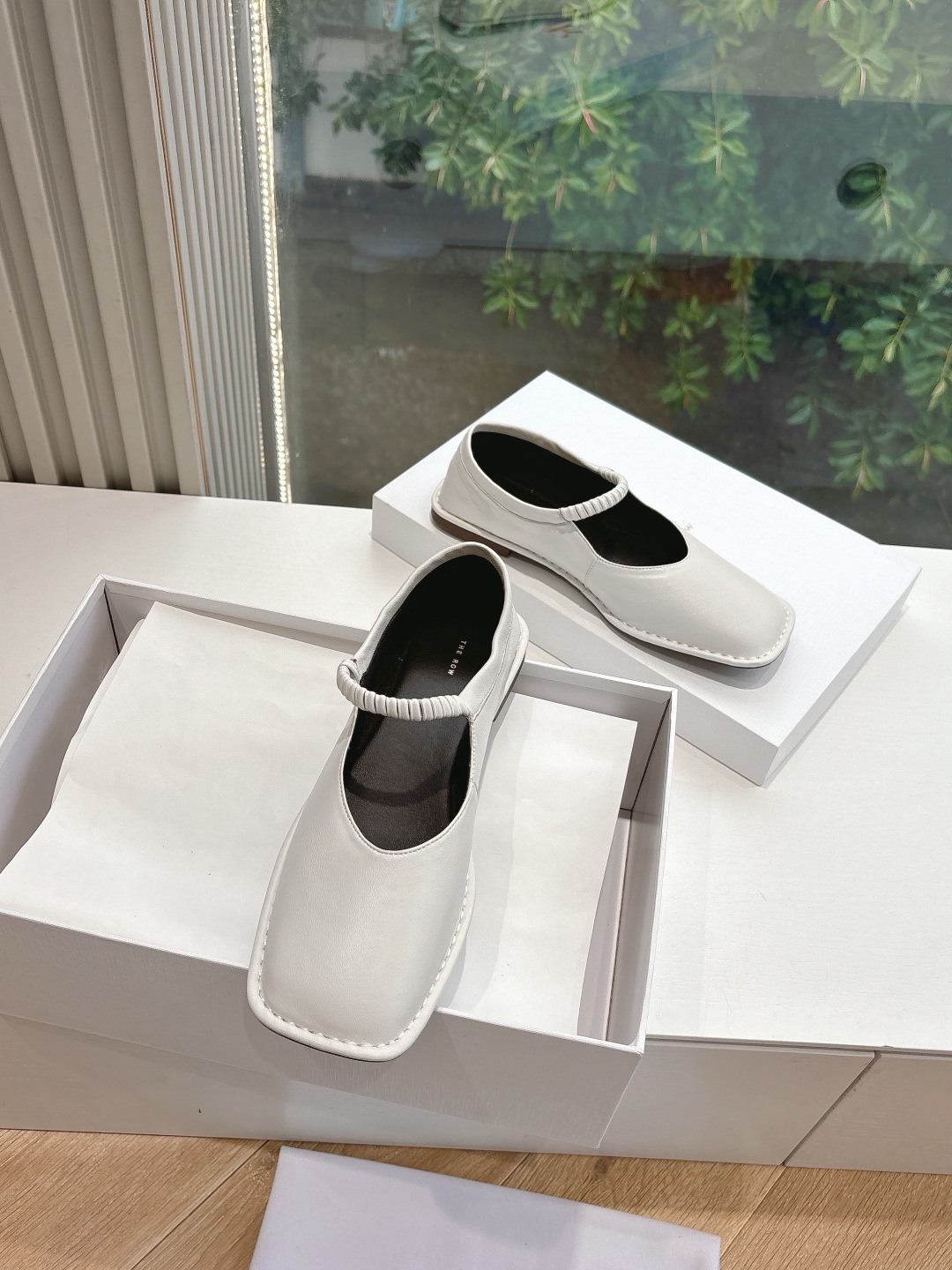 The Row 더 로우 소가죽 플랫 로퍼 신발