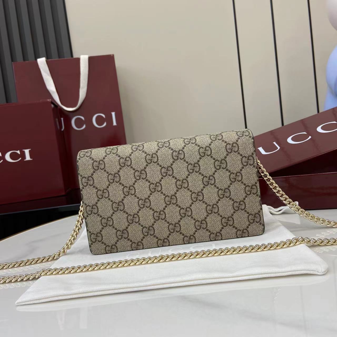 GUCCI 구찌 체인 장지갑 지갑