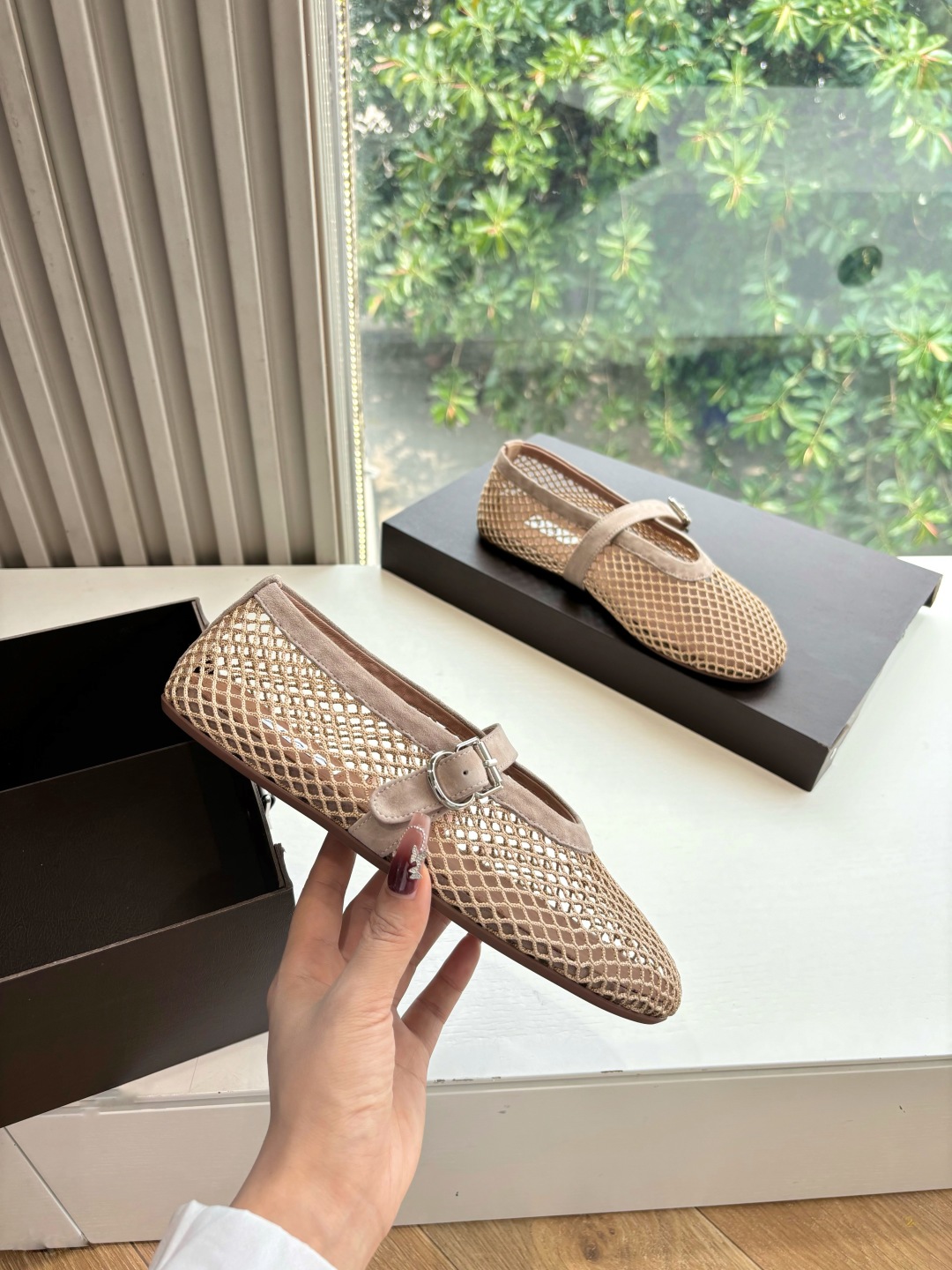 ALAIA 알라이아 뮬 샌들 (망사 발레 플랫) 신발