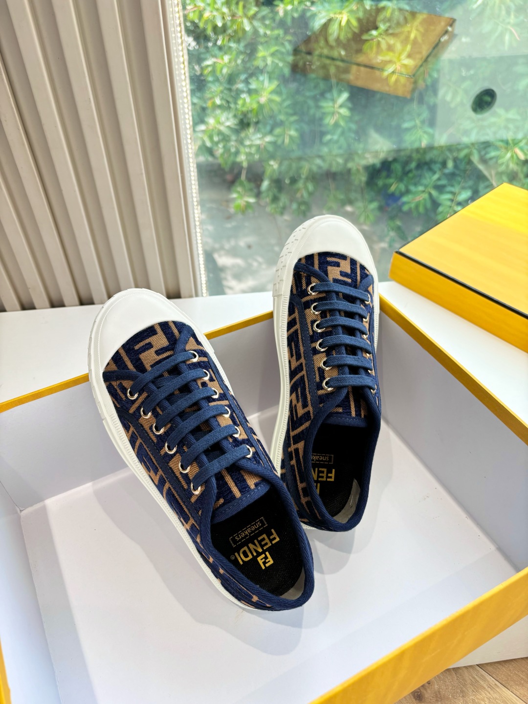 Fendi 펜디 여성 스니커즈 운동화 신발