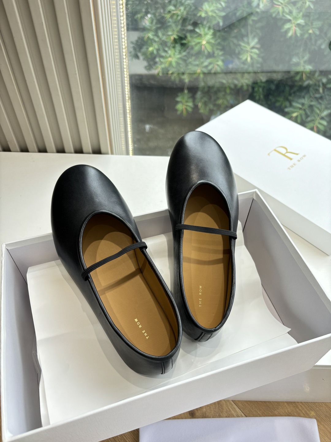 The Row 더 로우 플랫 슈즈 발레리나 단화 신발