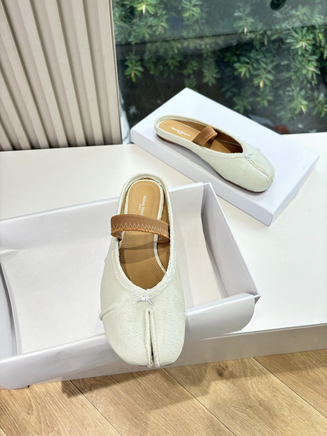 Maison Margiela 메종 마르지엘라 MM6 스트랩 플랫 슈즈 신발