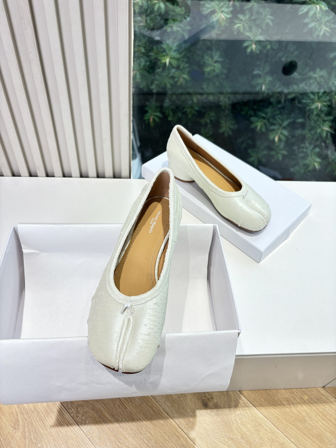 Maison Margiela 메종 마르지엘라 MM6 굽 플랫 슈즈 신발