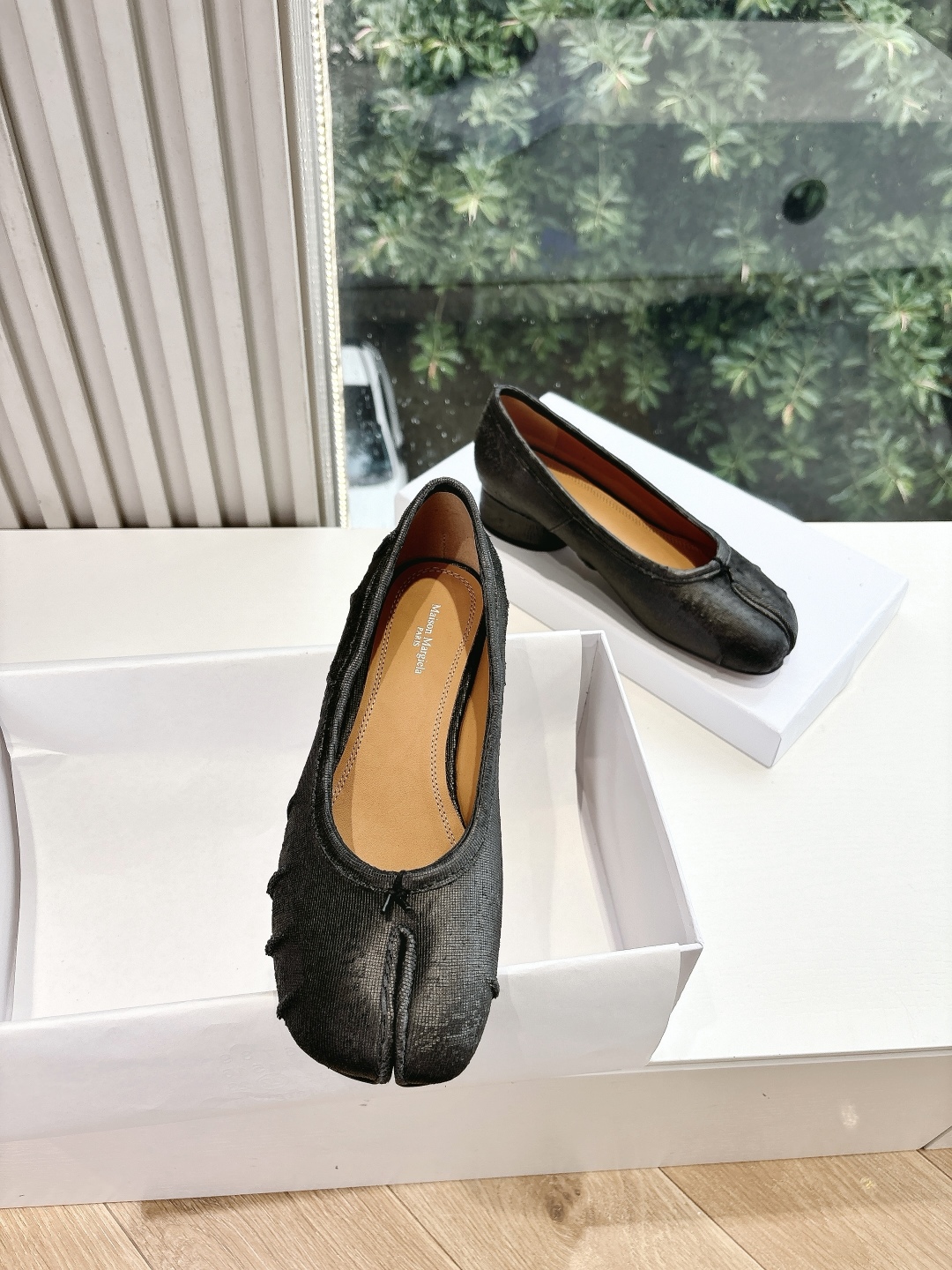 Maison Margiela 메종 마르지엘라 MM6 굽 플랫 슈즈 신발