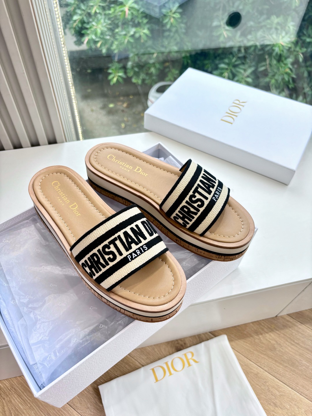 Dior CD 디올 자수 슬리퍼 샌들 신발