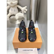 Louis Vuitton LV 루이비통 스니커즈 신발