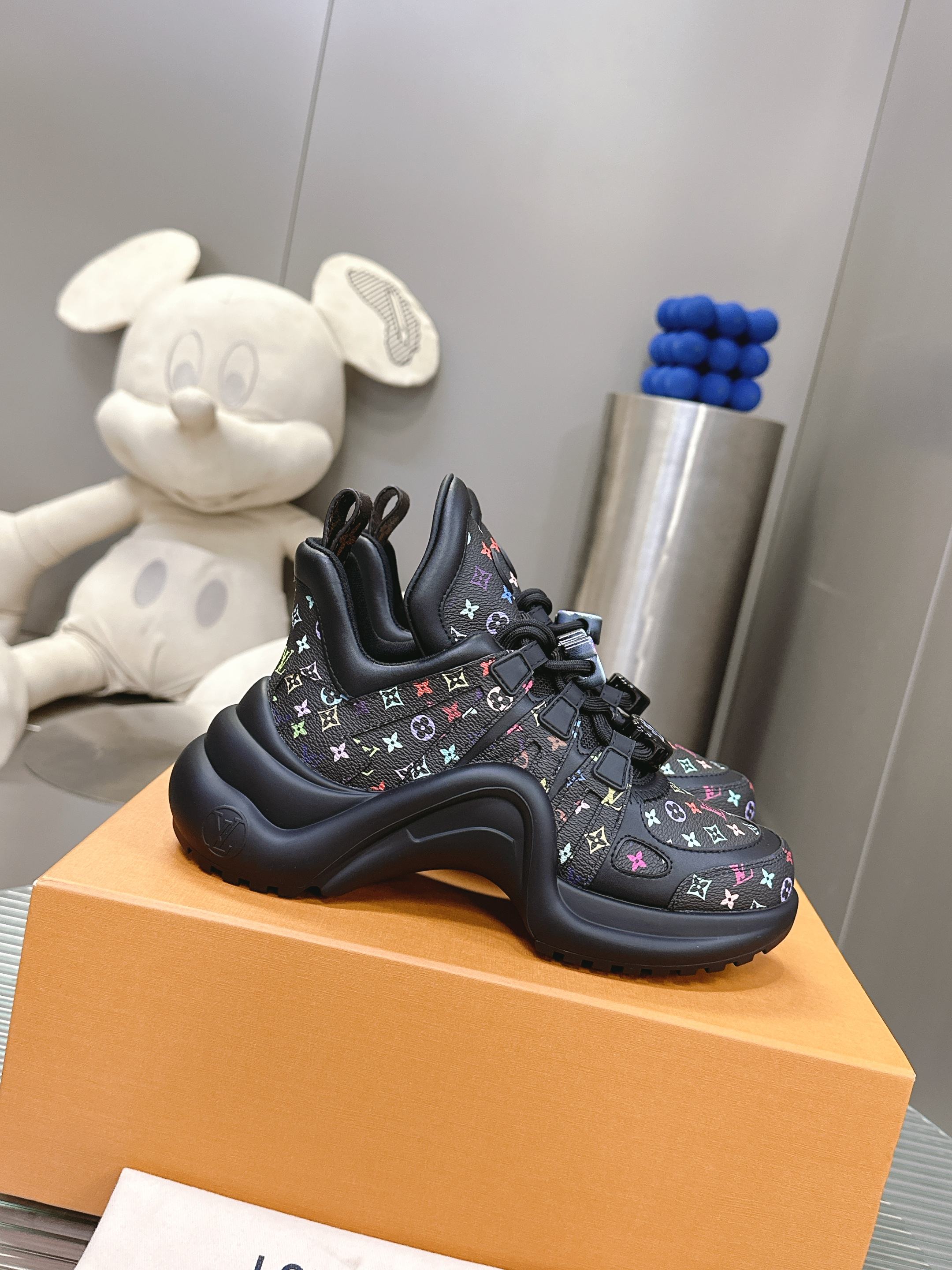 Louis Vuitton LV 루이비통 스니커즈 신발