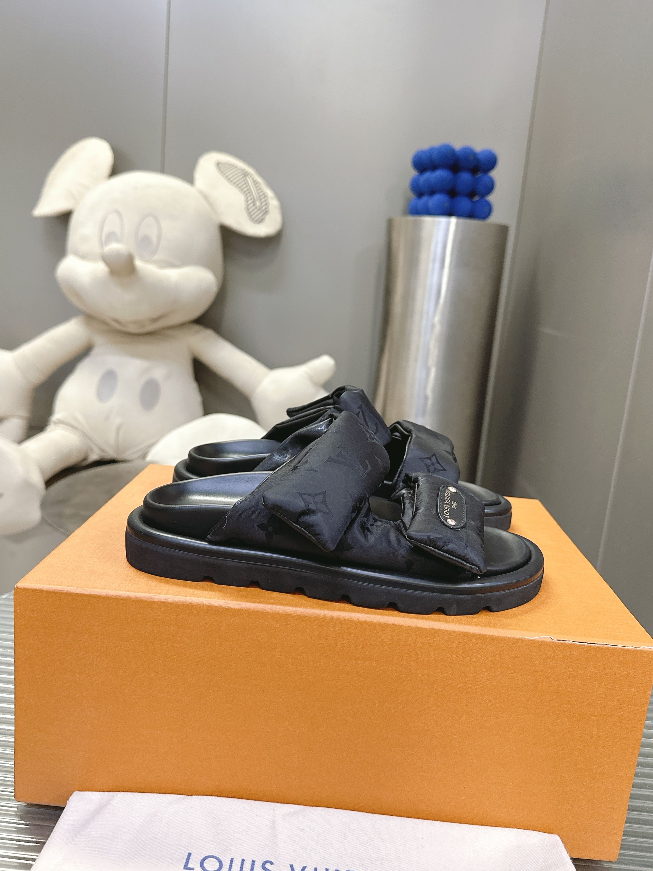 LV 루이비통 커플용 슬리퍼 샌들 신발