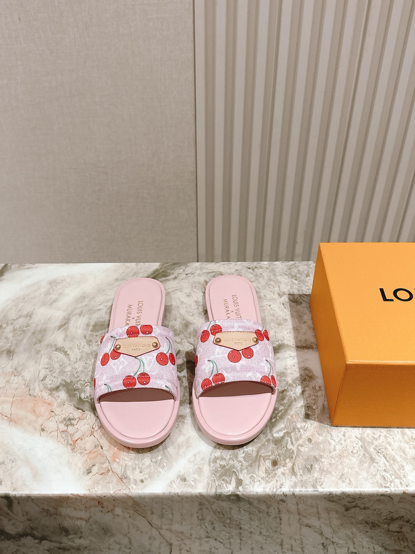 LV 루이비통 플랫 슬리퍼 샌들 신발