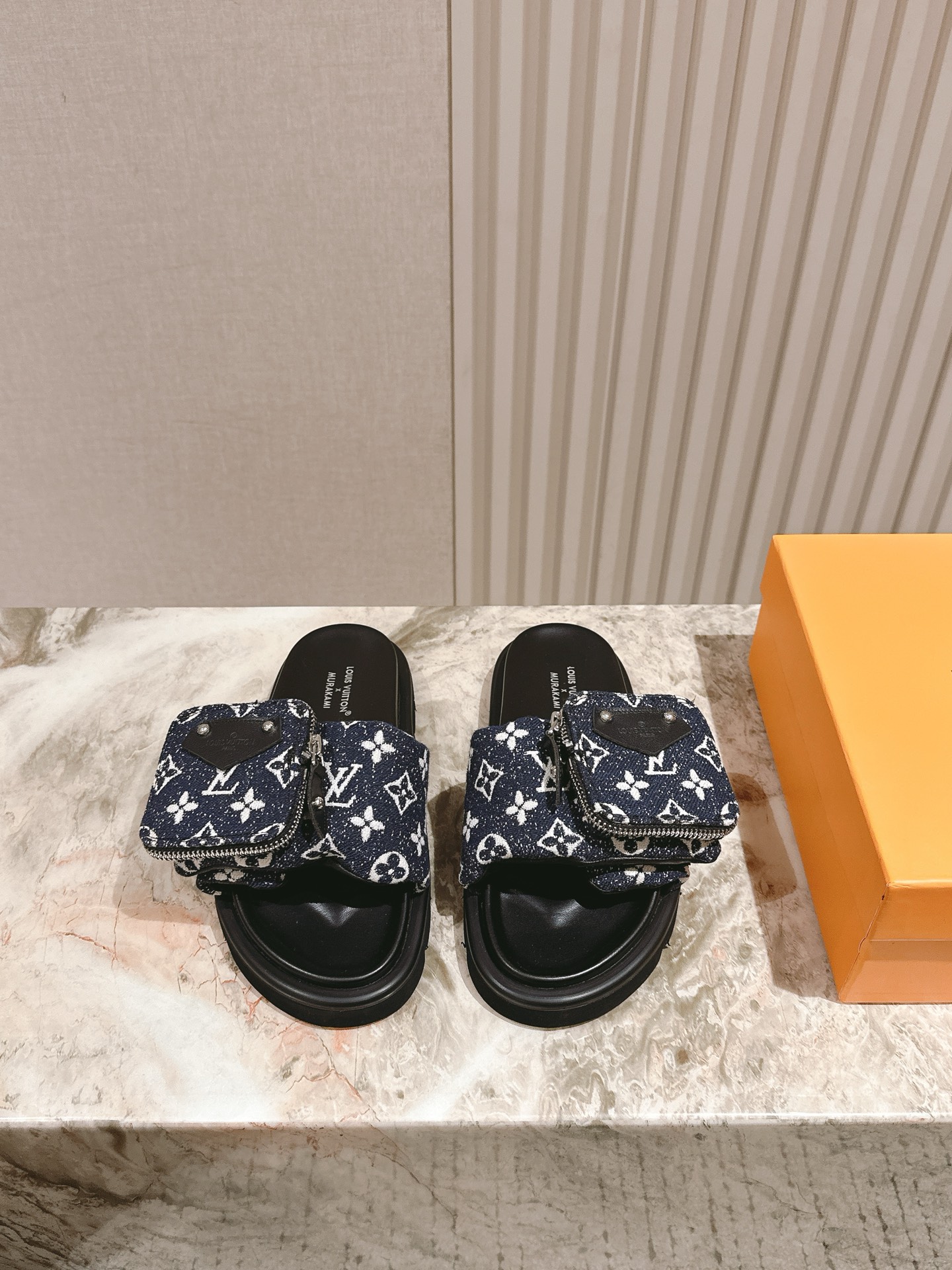 LV 루이비통 슬리퍼 샌들 신발