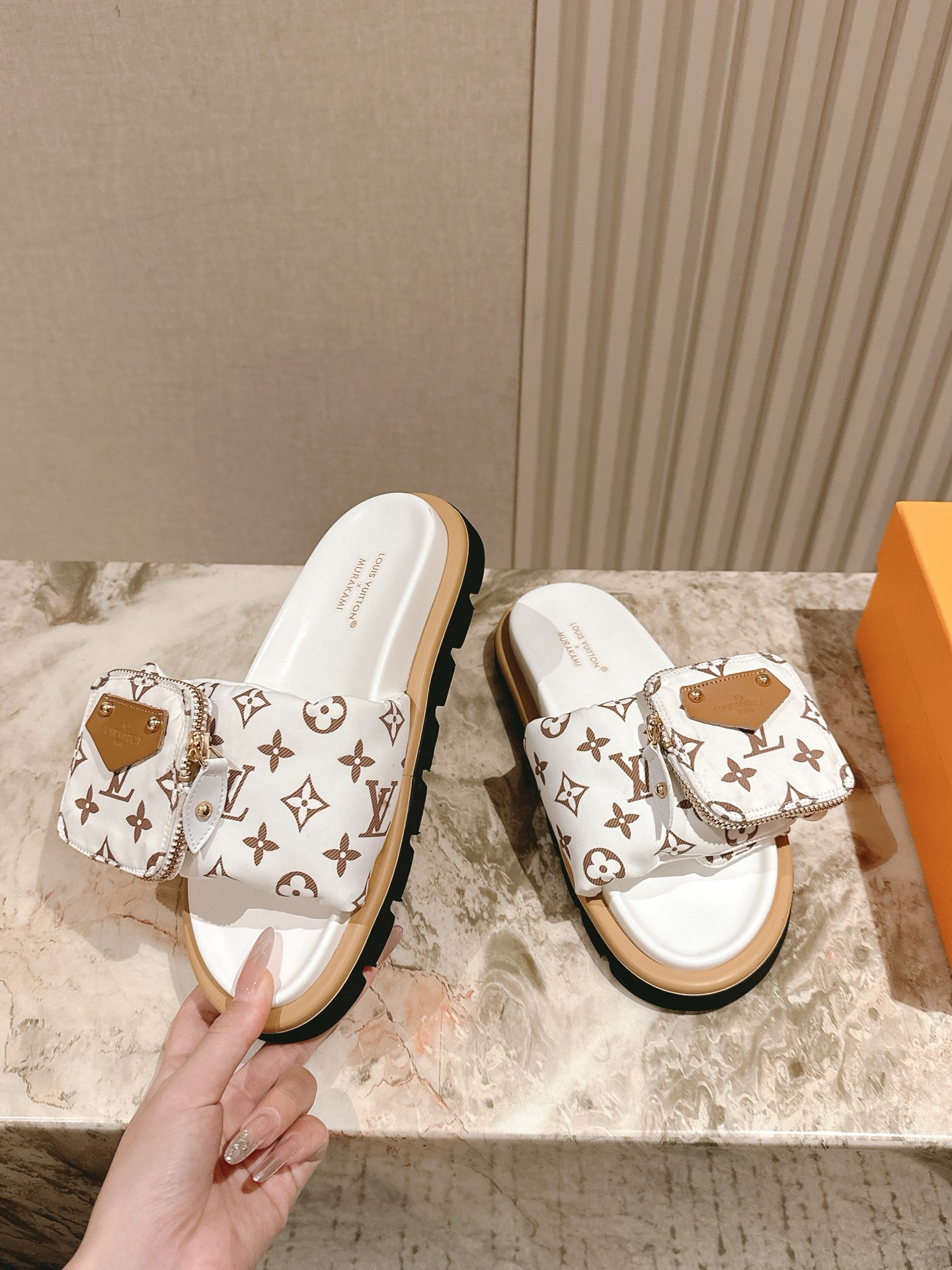 LV 루이비통 슬리퍼 샌들 신발