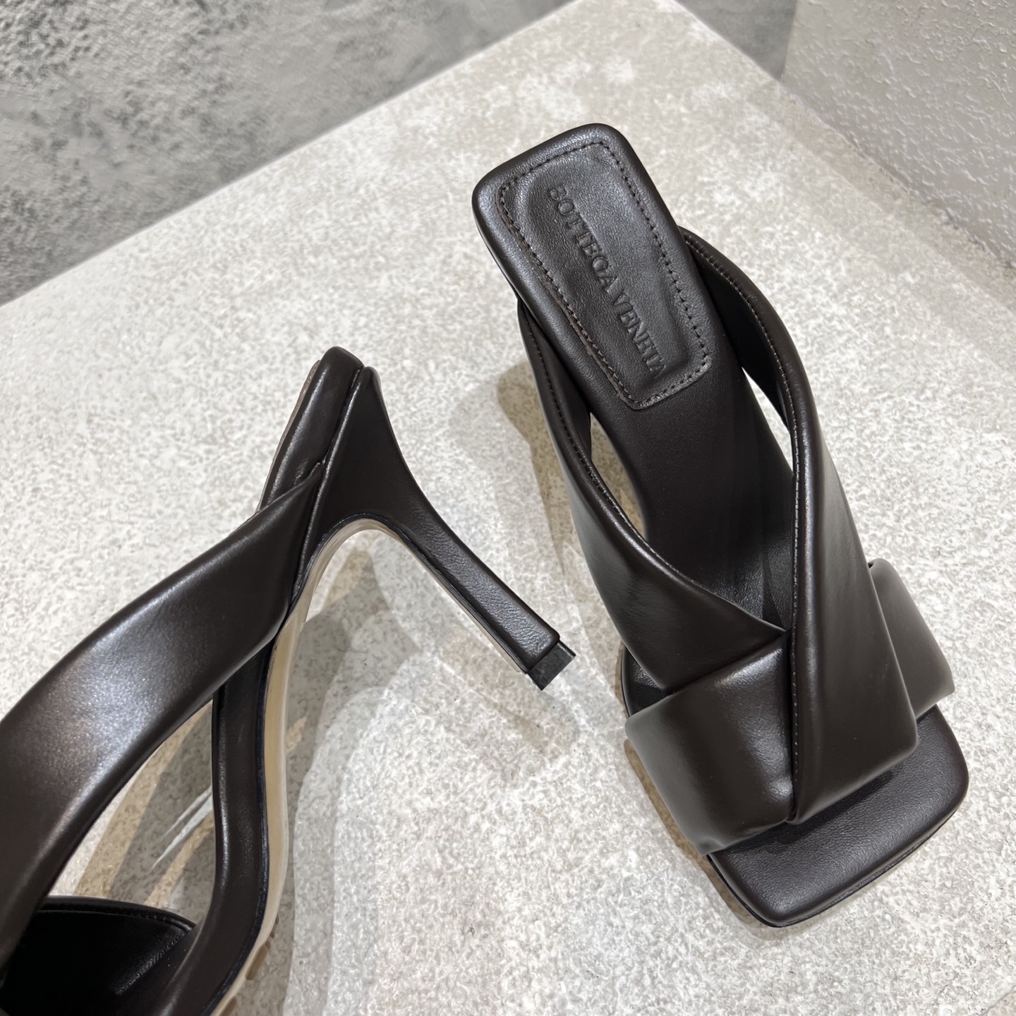 Bottega Veneta BV 보테가베네타 힐 뮬 샌들 슬리퍼 신발