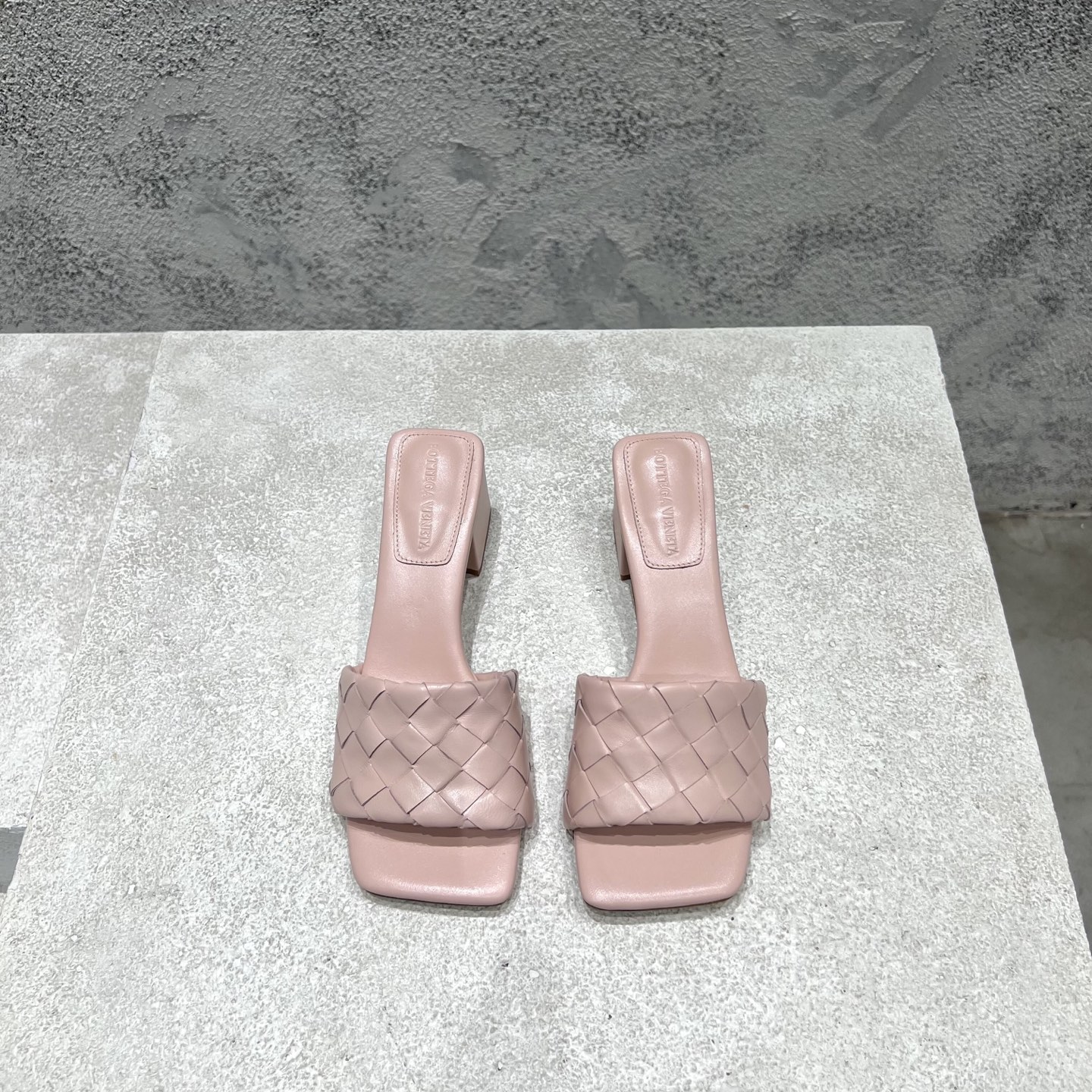 Bottega Veneta BV 보테가베네타 여성 뮬 슬리퍼 샌들 신발