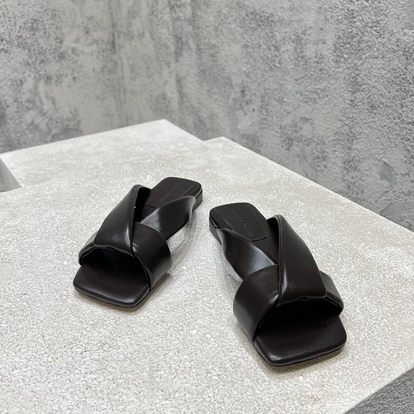 Bottega Veneta BV 보테가베네타 뮬 샌들 슬리퍼 신발