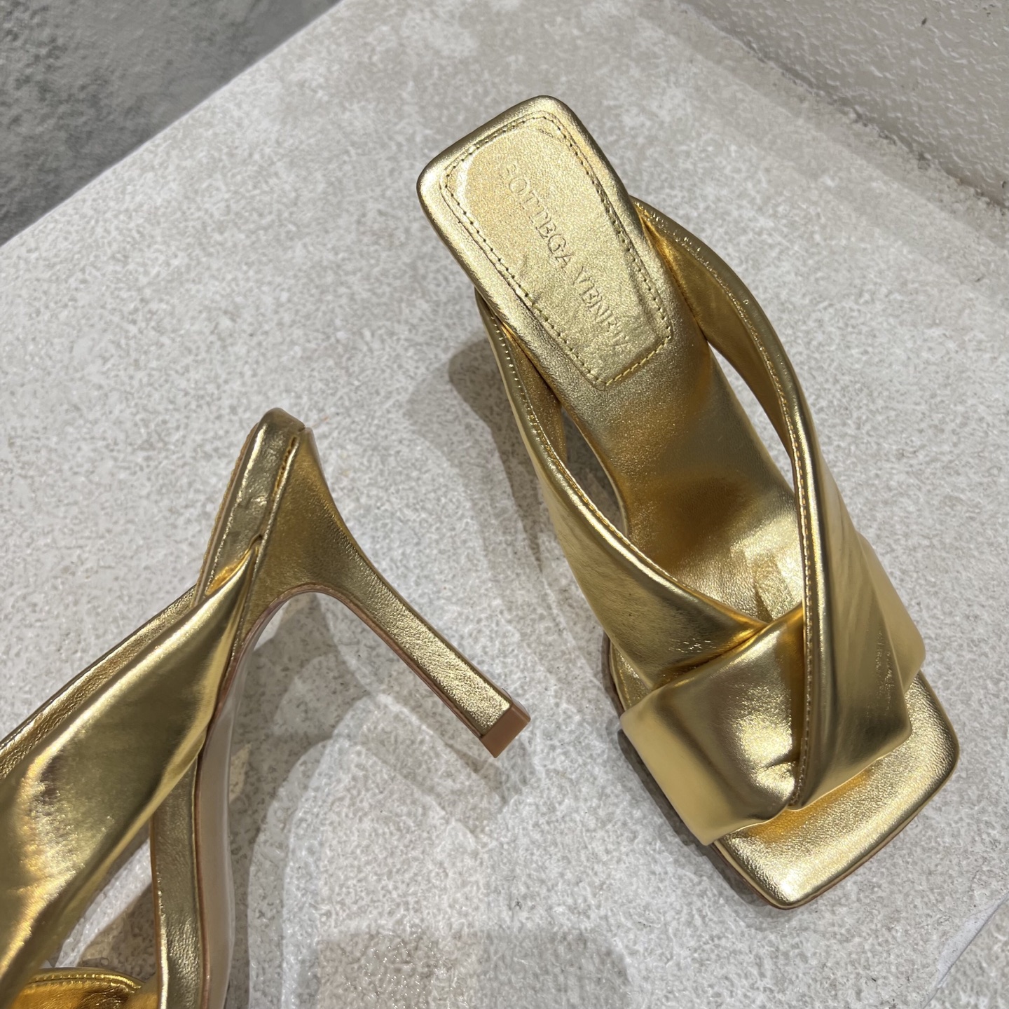 Bottega Veneta BV 보테가베네타 힐 뮬 샌들 슬리퍼 신발