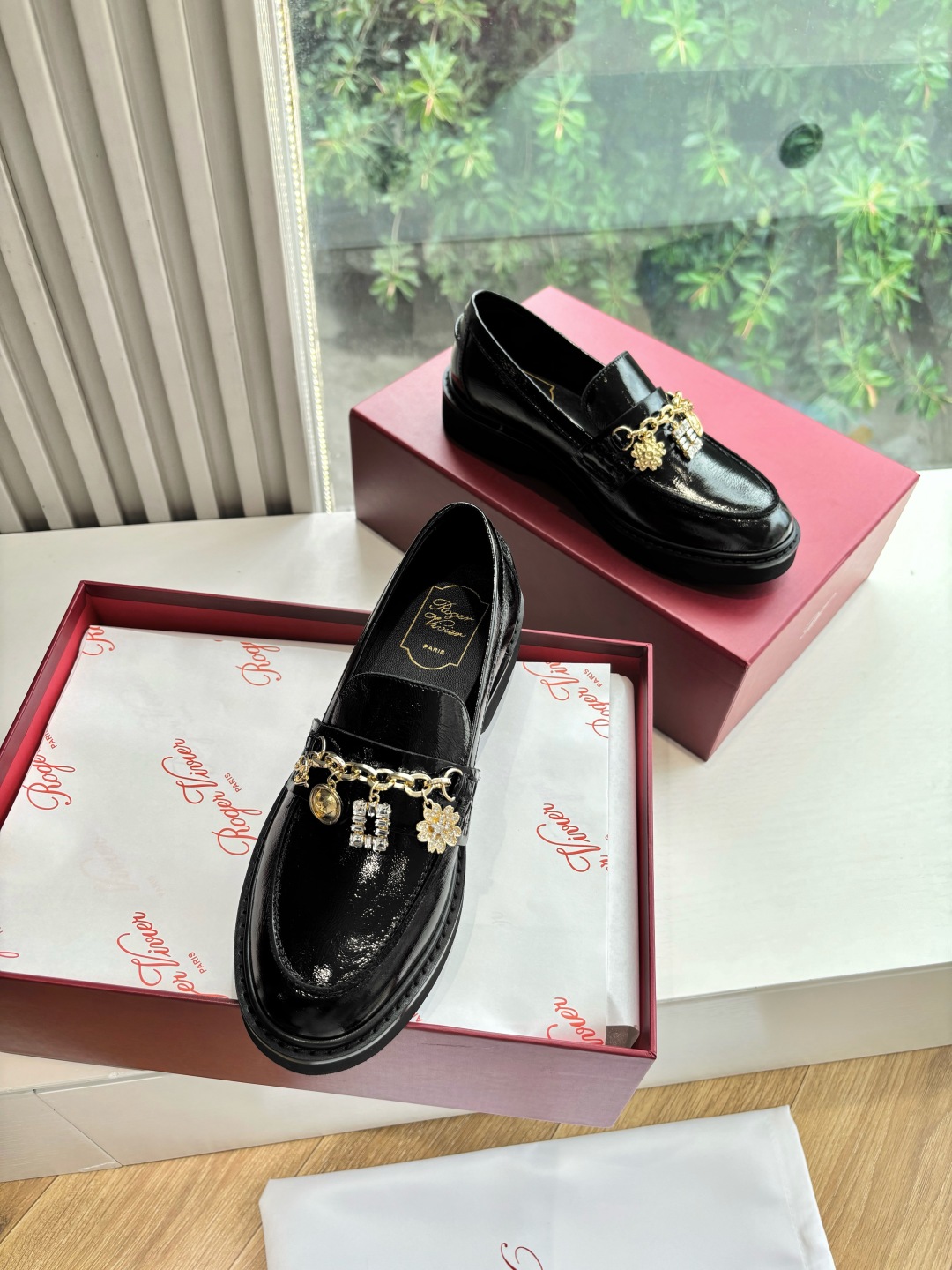 Roger Vivier 로저 비비에 크리스탈 체인 로퍼 구두 신발