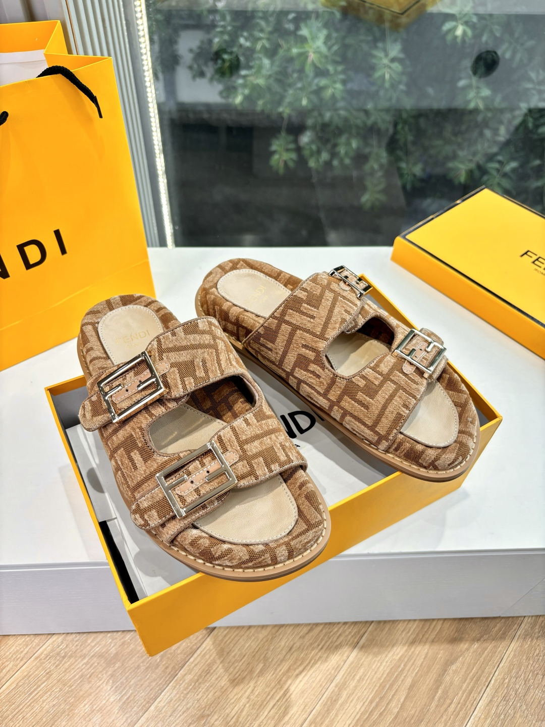 Fendi 펜디 샌들 슬리퍼 신발