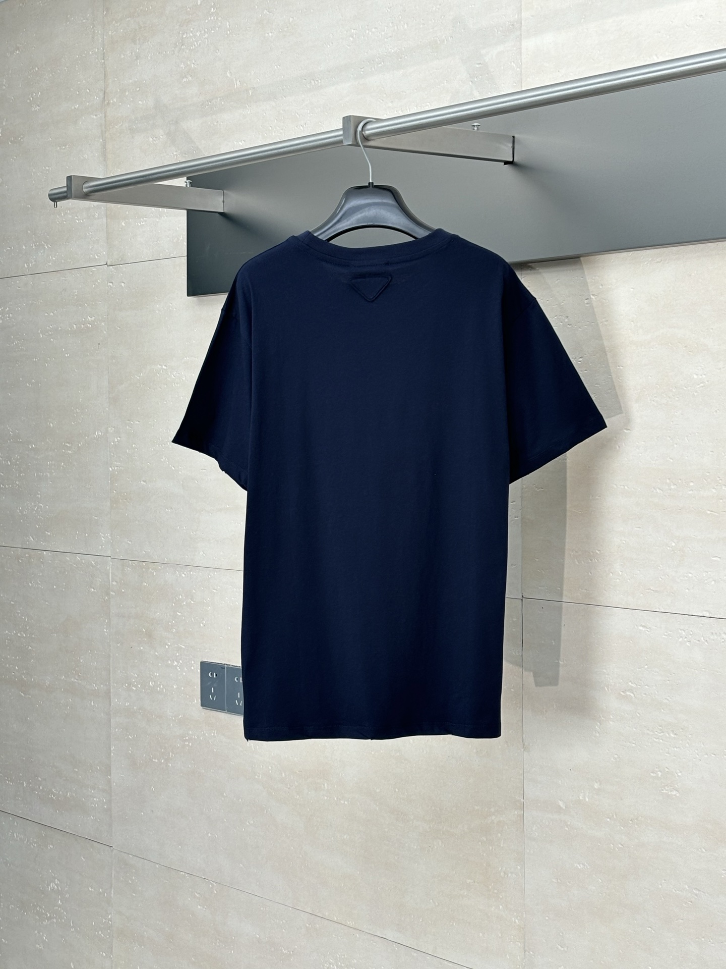 PRADA 프라다 반팔 티셔츠 의류