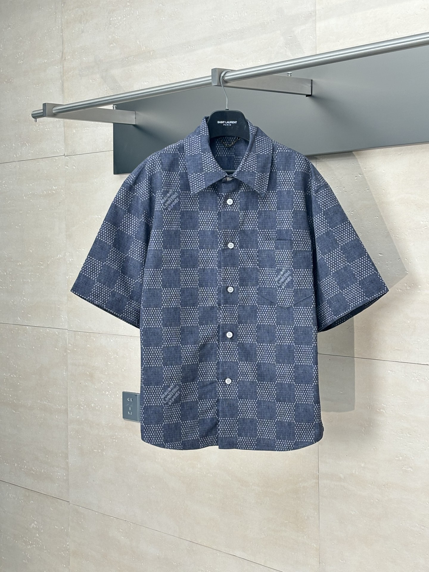 LV 루이비통 체크 터틀넥 반팔 셔츠 + 반바지 세트 의류