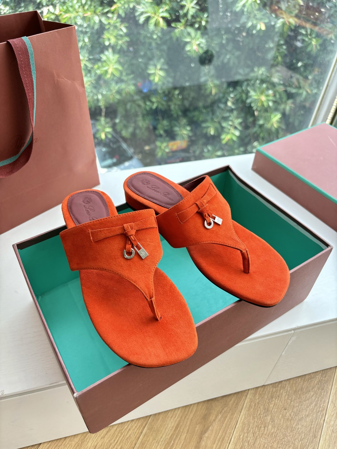 Loro Piana 로로피아나 럭셔리 플립플랍 샌들 신발