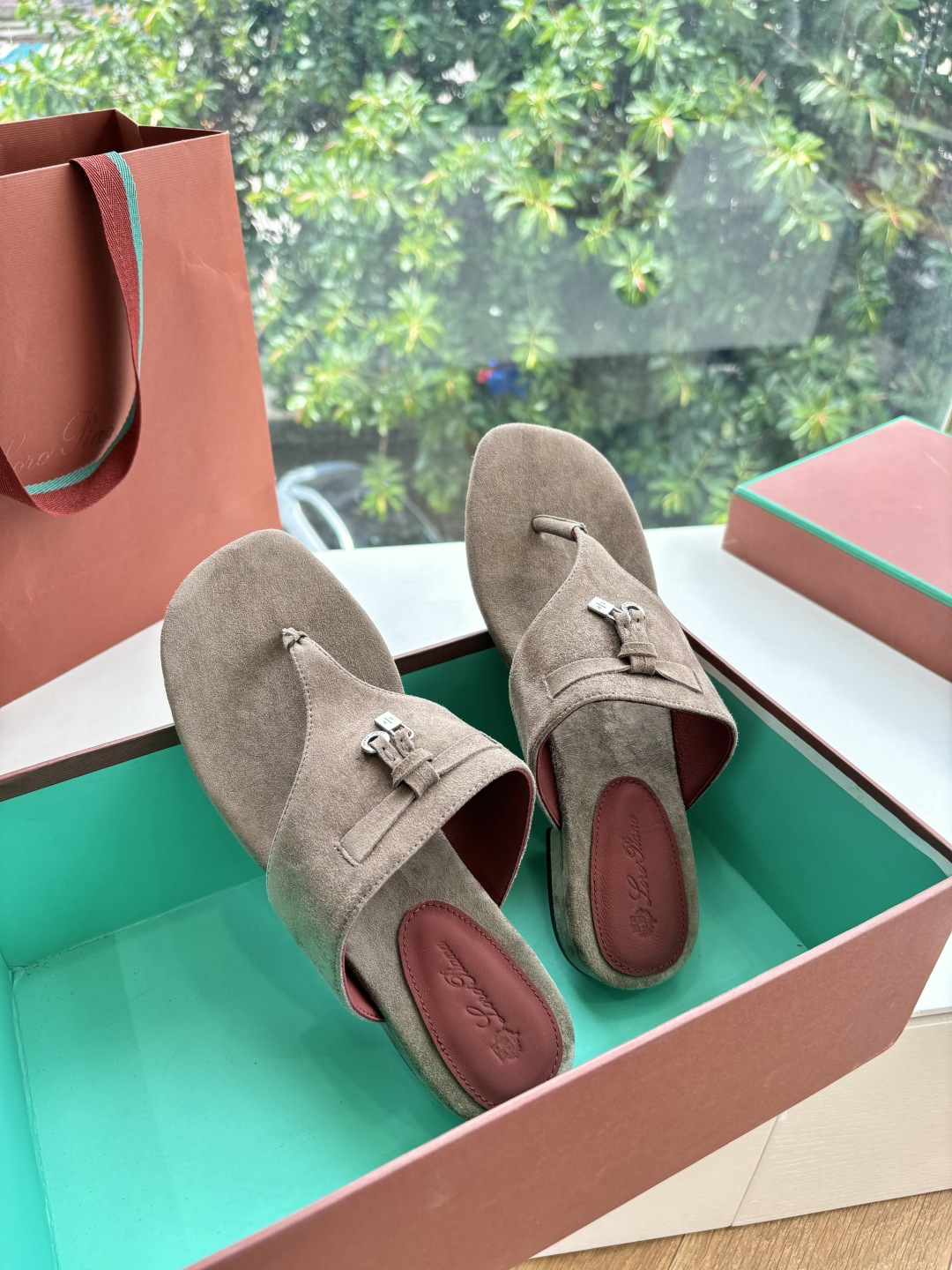 Loro Piana 로로피아나 럭셔리 플립플랍 샌들 신발