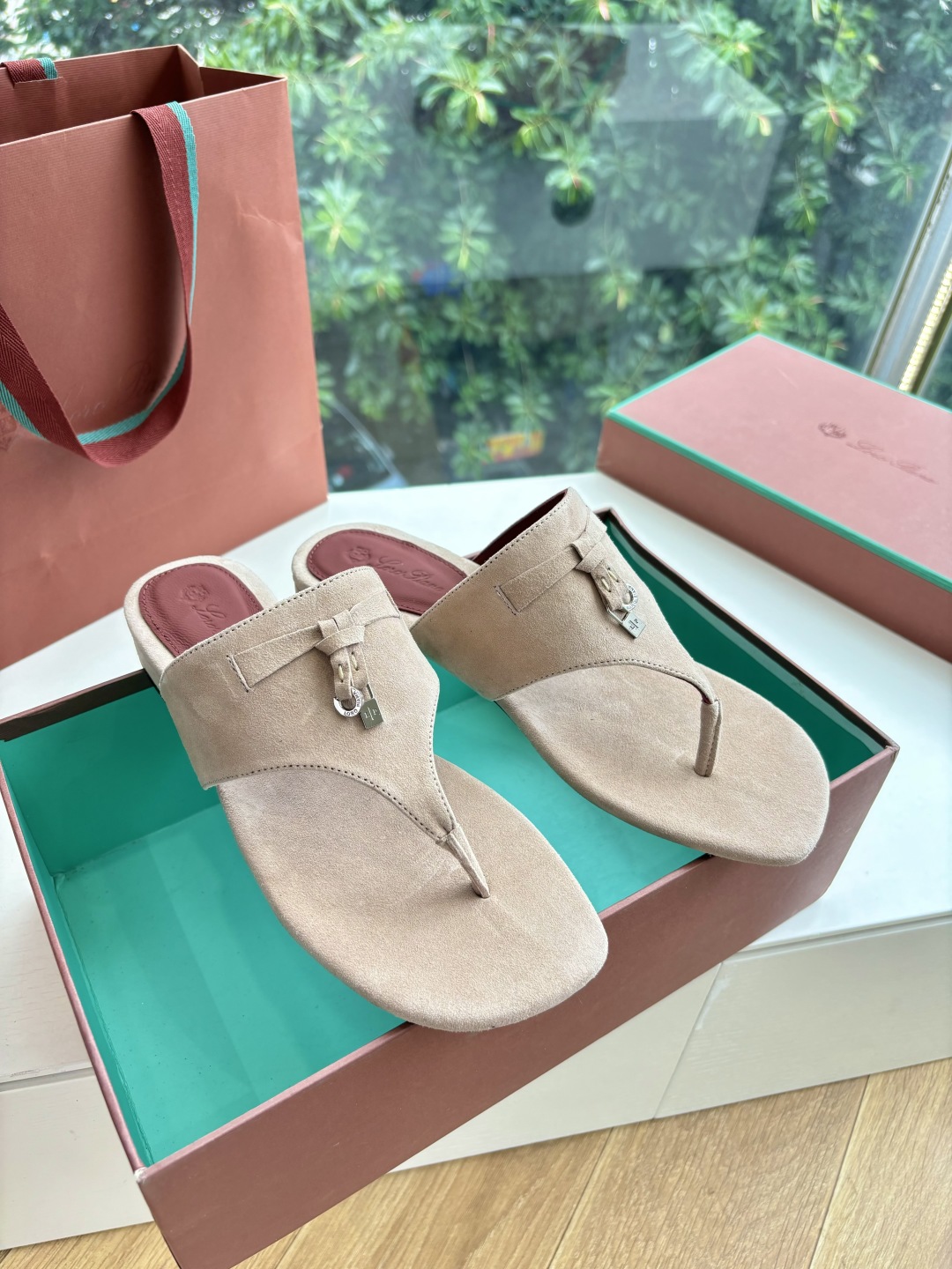 Loro Piana 로로피아나 럭셔리 플립플랍 샌들 신발