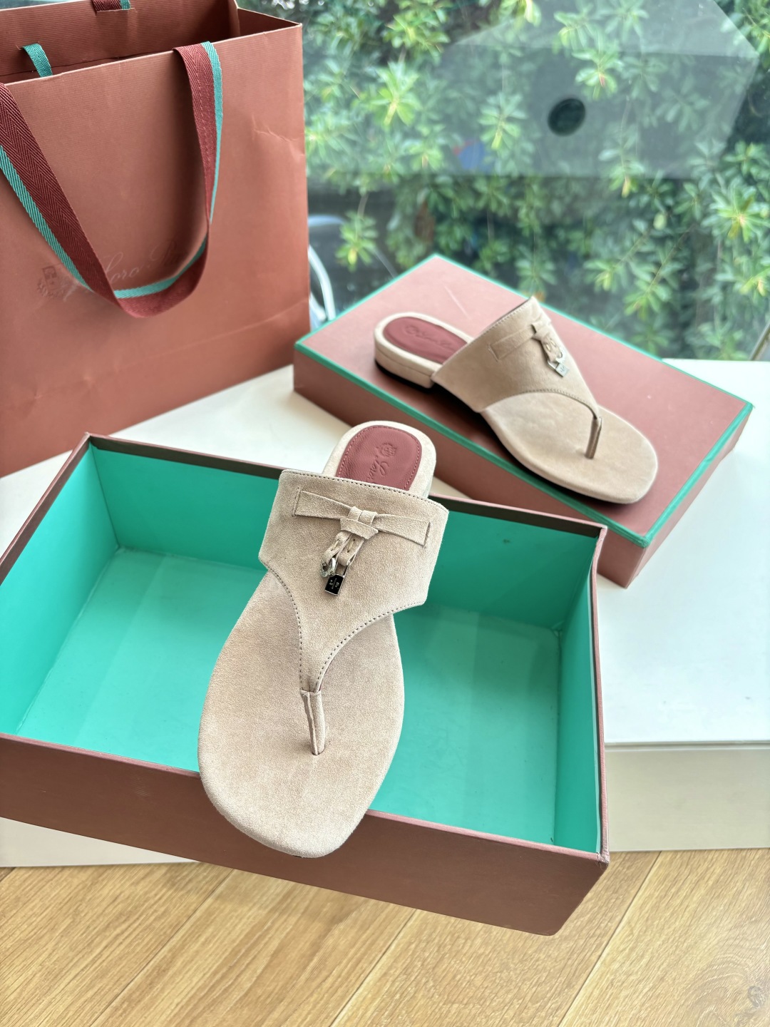 Loro Piana 로로피아나 럭셔리 플립플랍 샌들 신발