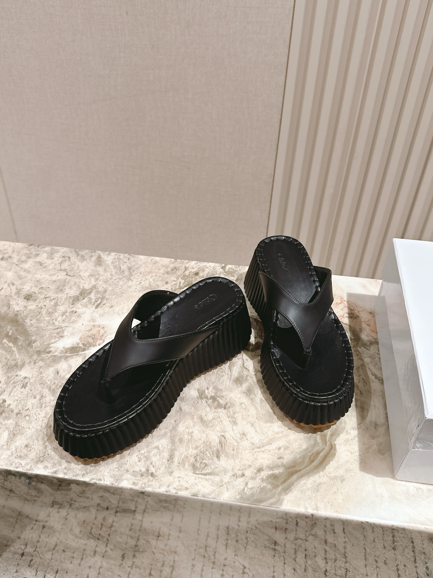 Chloé 끌로에 웨지 플립플랍 샌들 신발