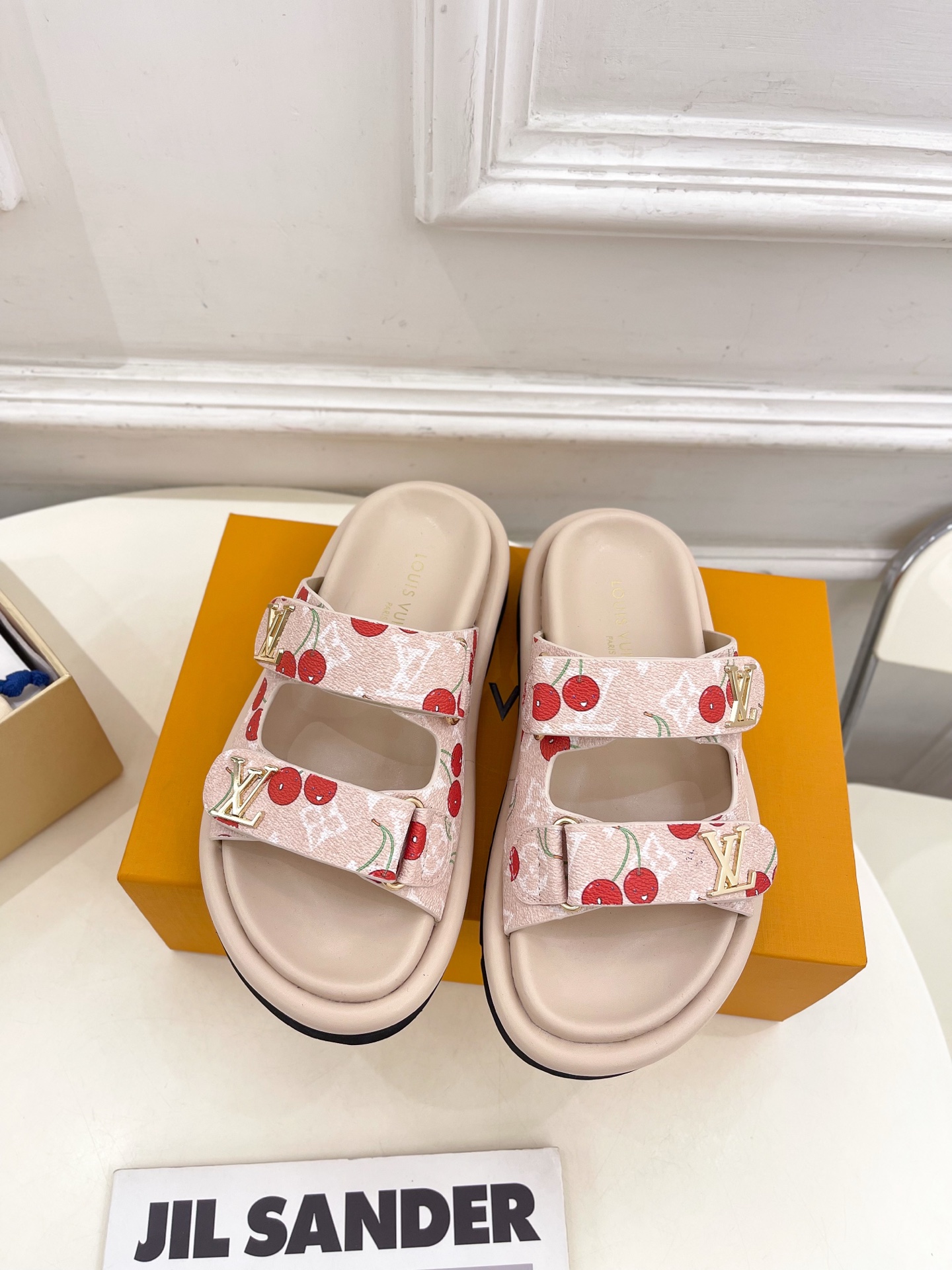 LV 루이비통 더블 스트랩 벨크로 슬리퍼 샌들 신발