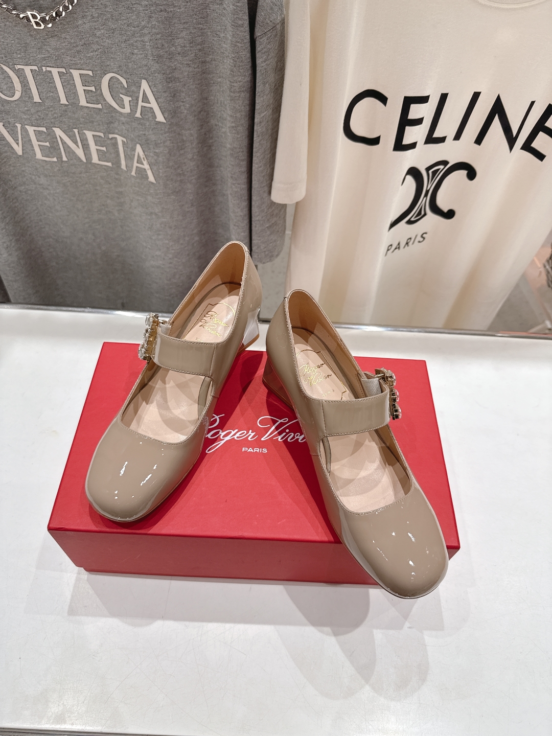 Roger Vivier RV 로저비비에 메리제인 크리스탈 장식 힐 구두 신발