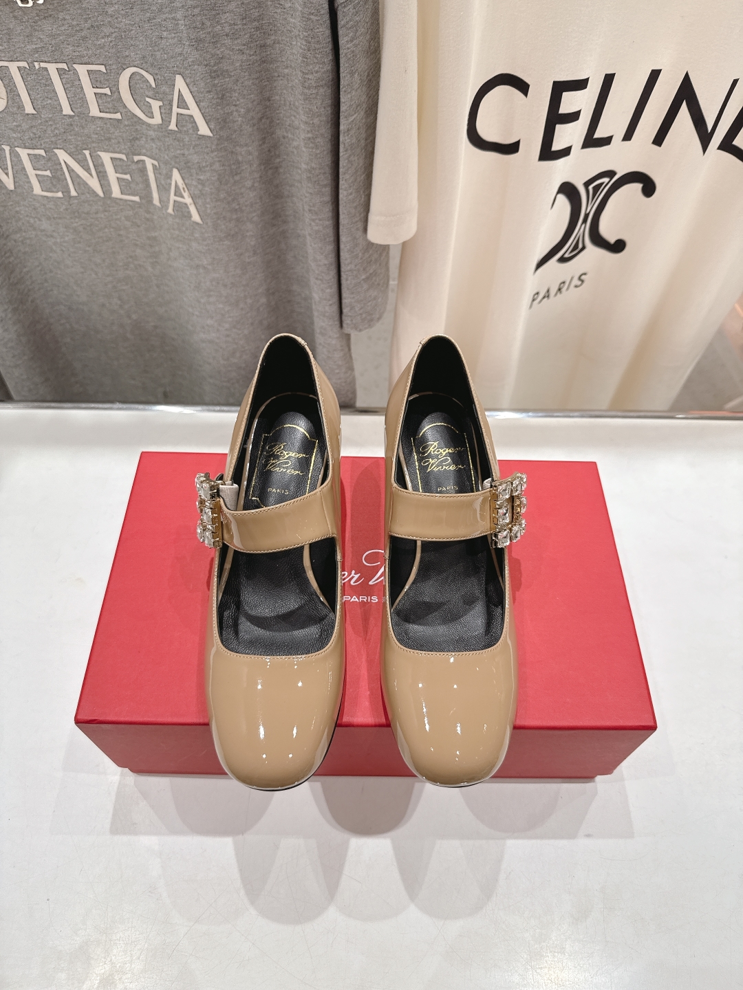 Roger Vivier RV 로저비비에 메리제인 크리스탈 장식 힐 구두 신발