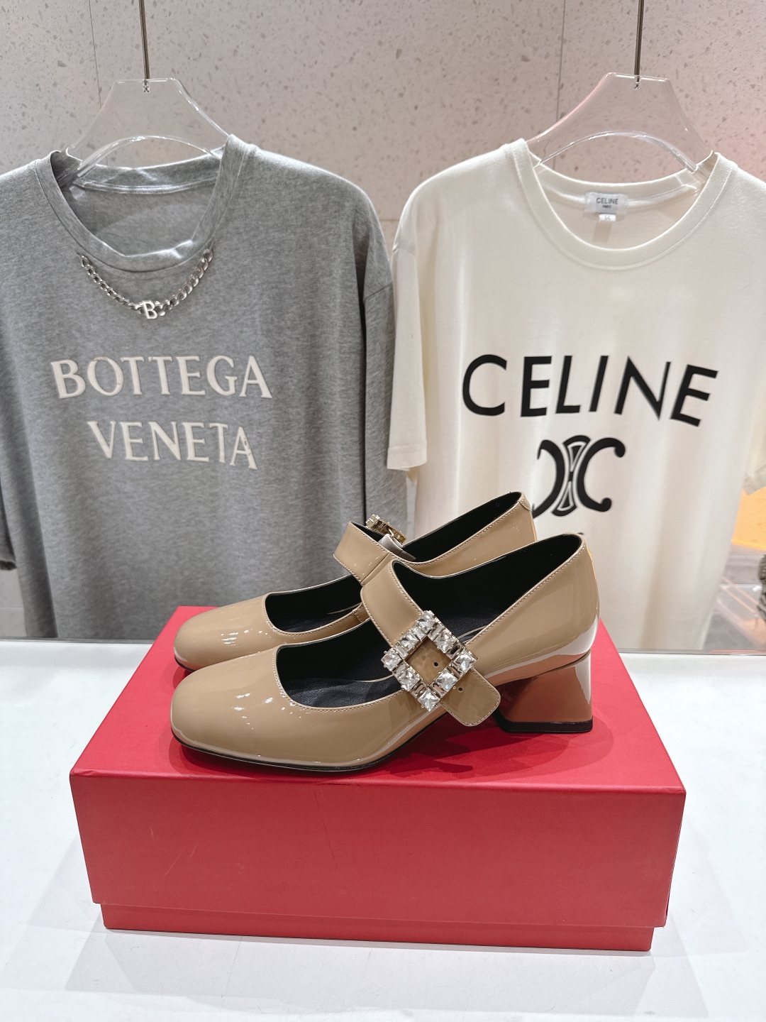 Roger Vivier RV 로저비비에 메리제인 크리스탈 장식 힐 구두 신발