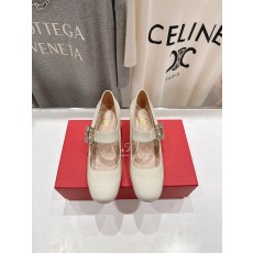 Roger Vivier RV 로저비비에 메리제인 크리스탈 장식 힐 구두 신발