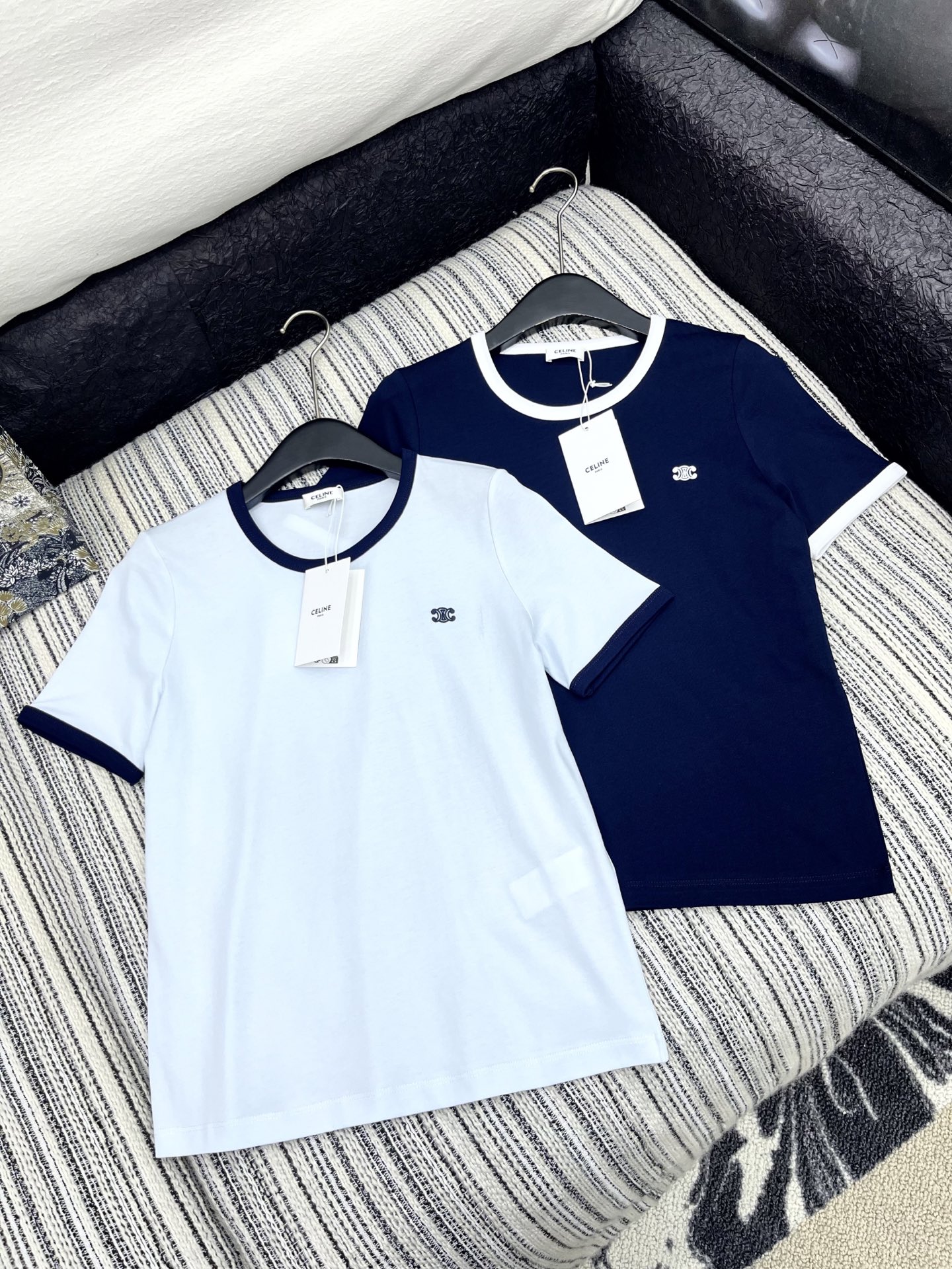 Celine 셀린느 크루넥 자수 반팔 티셔츠 의류