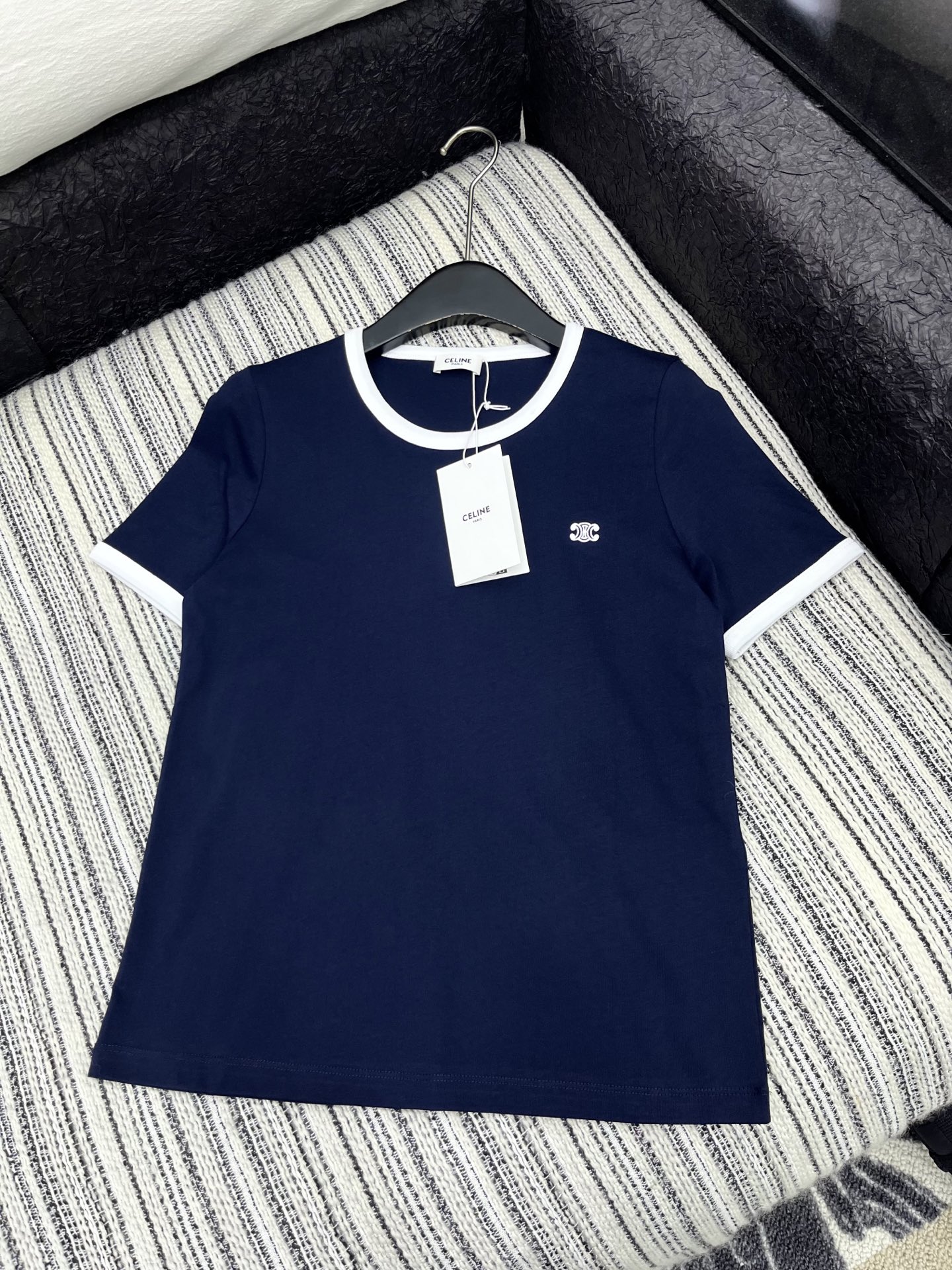 Celine 셀린느 크루넥 자수 반팔 티셔츠 의류