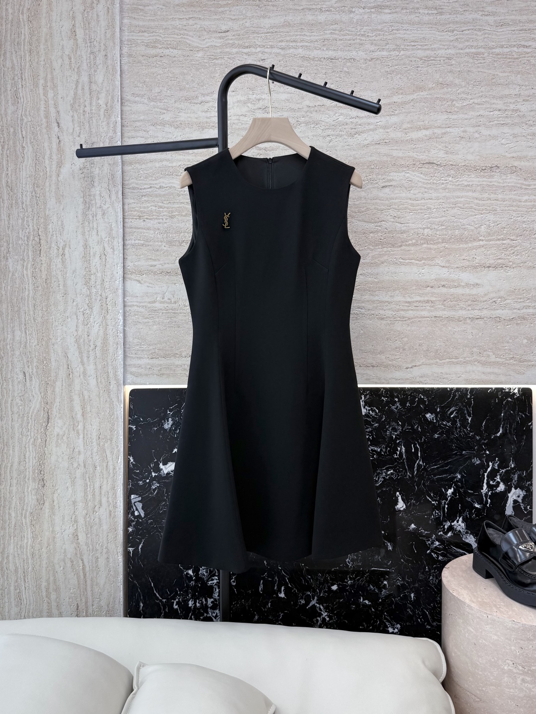 YSL 생로랑 슬리브리스 슬림핏 드레스 원피스 의류