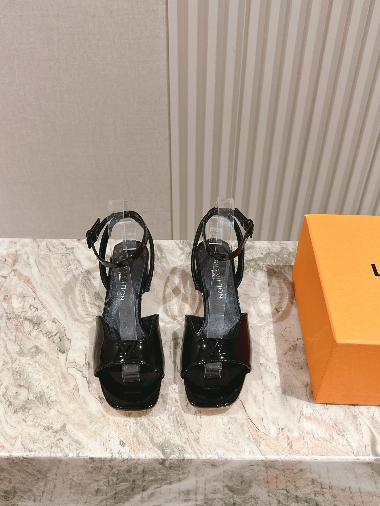 LV 루이비통 메리제인 슈즈 굽 샌들 신발