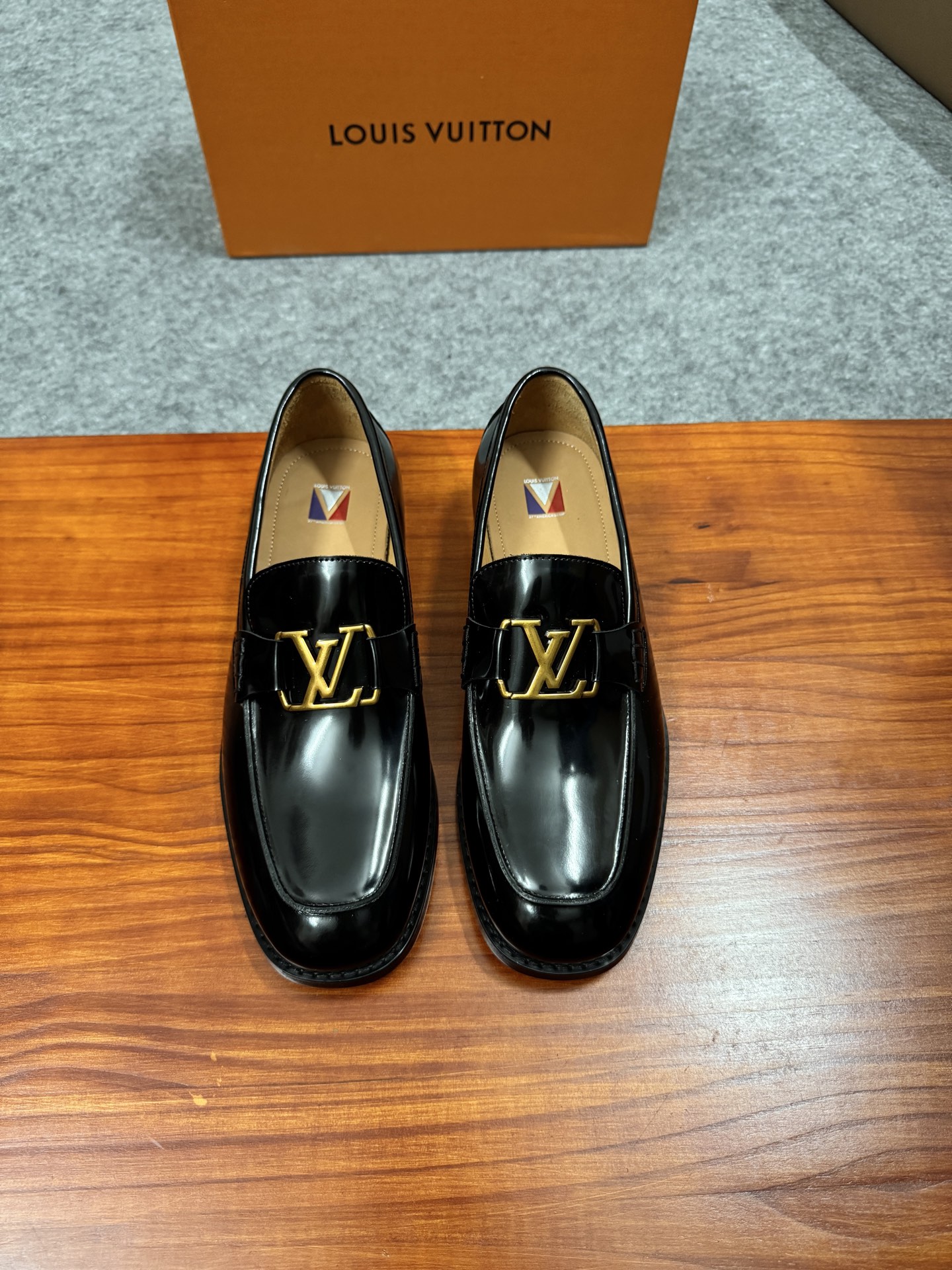 Louis Vuitton LV 루이비통 남성 로퍼 구두 신발